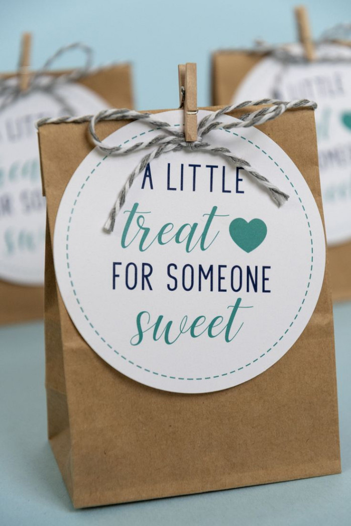 A Little Treat for Someone Sweet Free Printable Tags  Volunteer