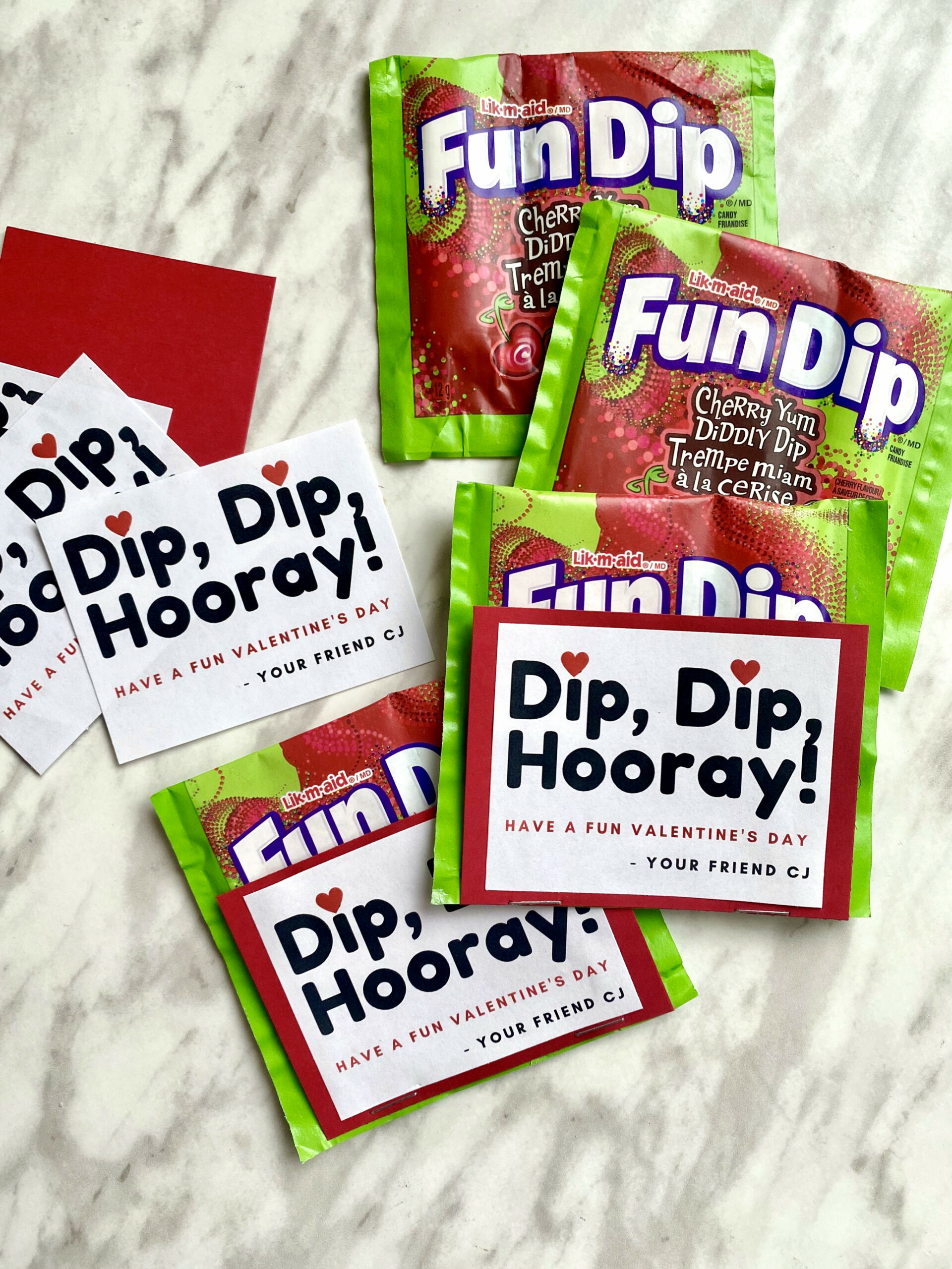 Fun Dip Valentines (+ Free Printable) - Holly Muffin